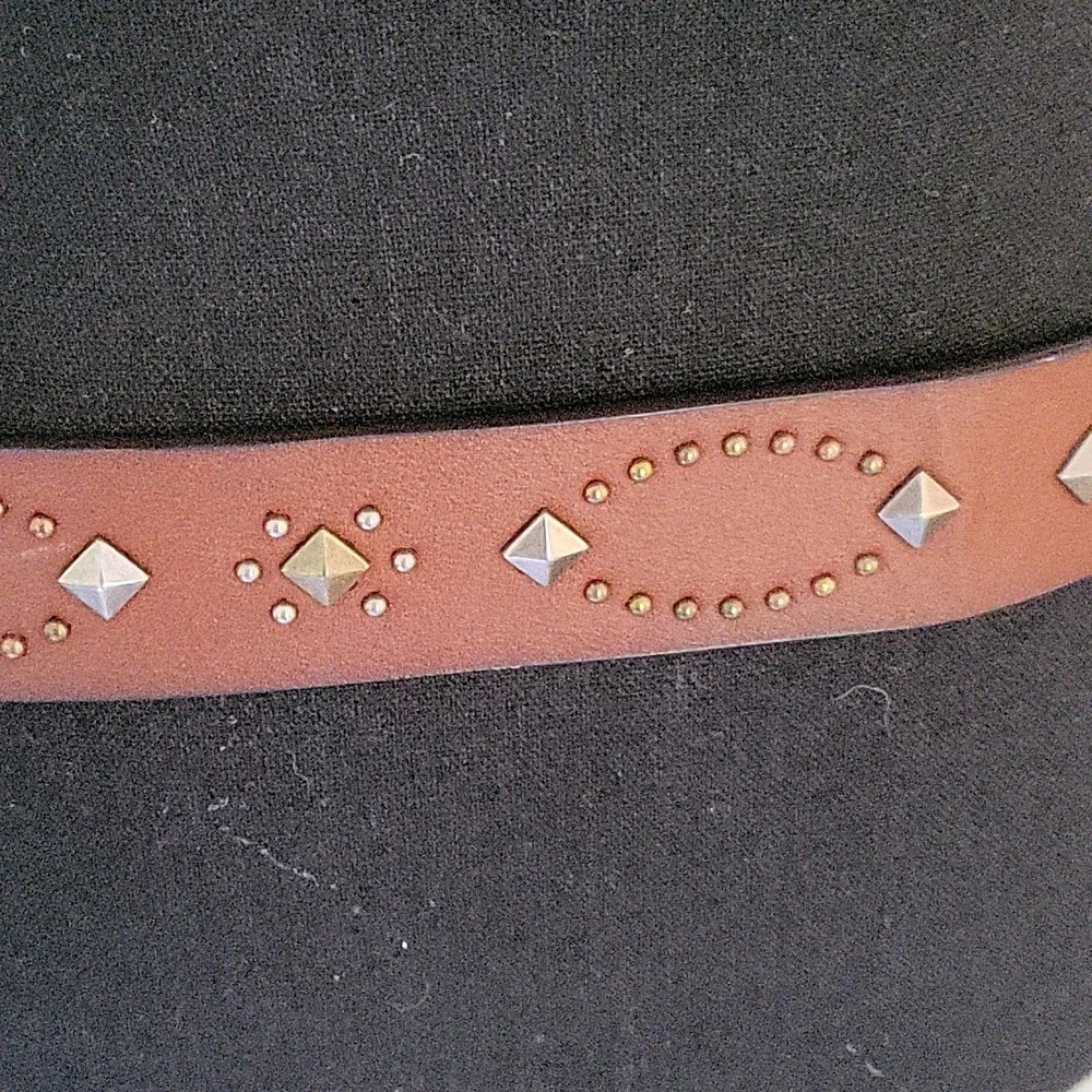 Western Unbranded Leather/Faux?‎ Belt